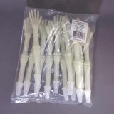 画像: 【IN-606467】GLOW-IN-THE-DARK SKELETON HAND PENS (DOZ.)