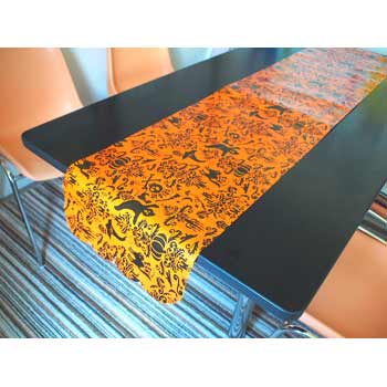 画像1: 【IN-606616】ORANGE & BLACK TABLE RUNNER